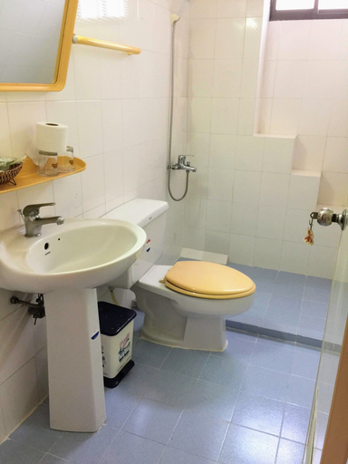 Bathroom 3, Na Nue Hotel, District 1