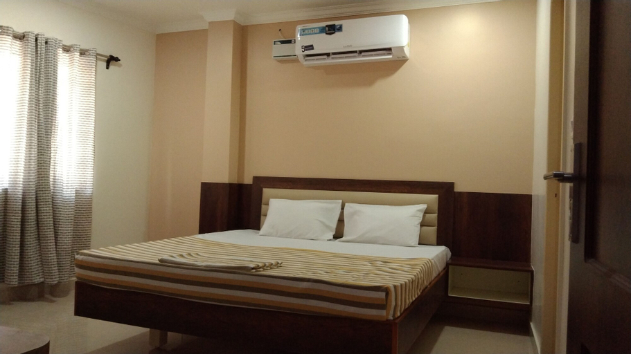 Bedroom 3, Hotel Grand Stay , Tiruchirappalli