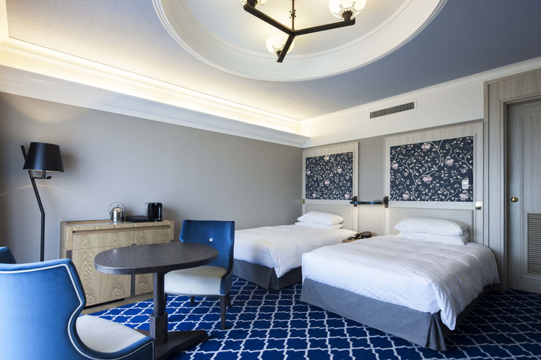 Bedroom 3, Kawana Hotel, Itō