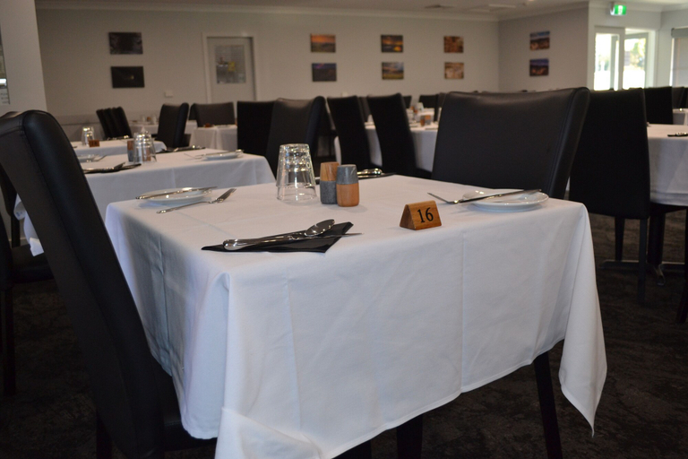 Food & Drinks 5, Bushmans Motor Inn, Lithgow