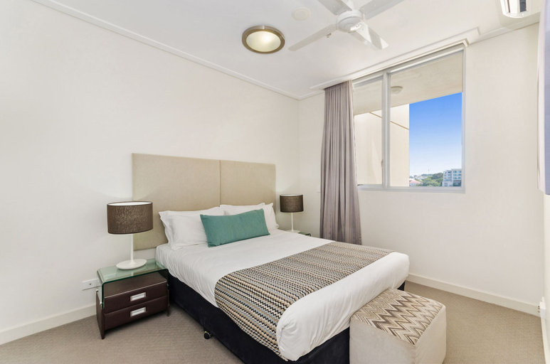 Bedroom 3, Dalgety Apartments, City