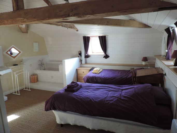Bedroom 3, La Jariette, Deux-Sèvres
