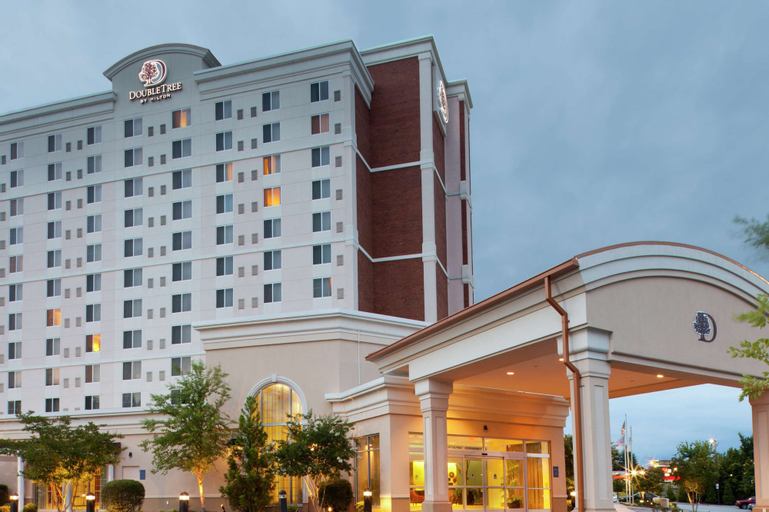 DoubleTree by Hilton Greensboro, Guilford