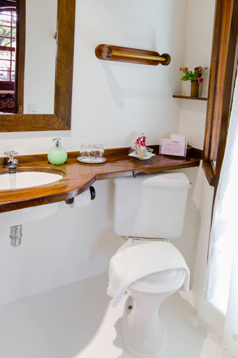 Bathroom 5, Pousada Arte Urquijo, Parati