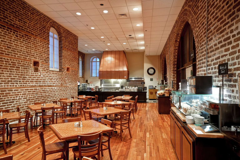 Food & Drinks 5, Embassy Suites by Hilton Charleston Historic District, Charleston