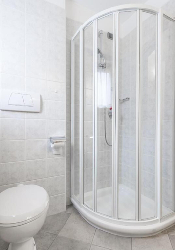 Bathroom 4, Hotel Compagnoni, Sondrio