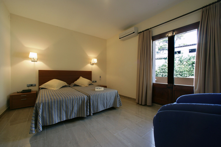 Bedroom, Hotel Sa Riera, Girona