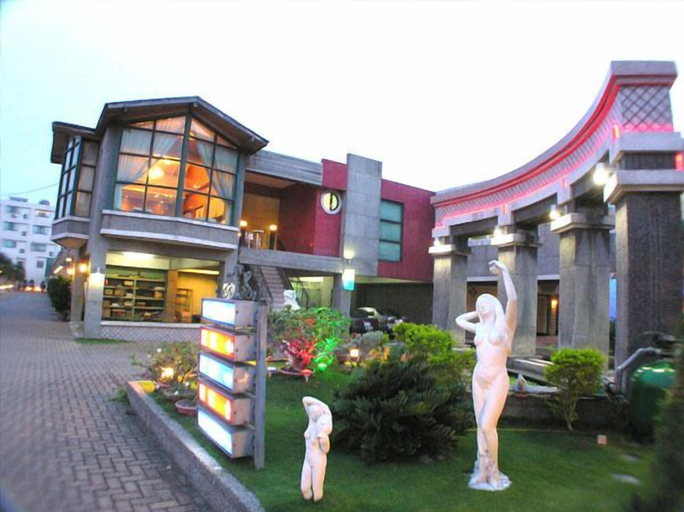 Exterior & Views 2, Changsing Business Motel, Tainan