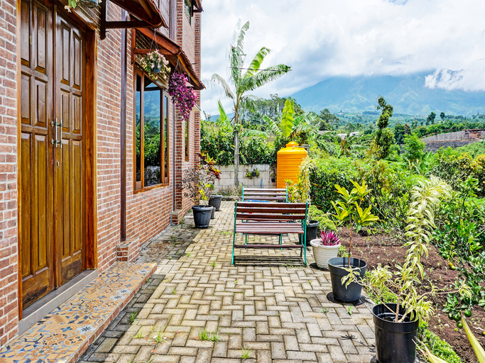 Others, SPOT ON 92321 Abiyan Villa Homestay Syariah, Malang
