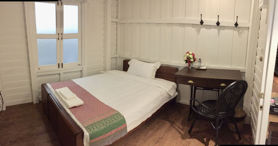 Bedroom 30