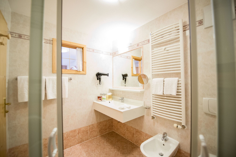 Bathroom 4, Bärenhotel, Bolzano