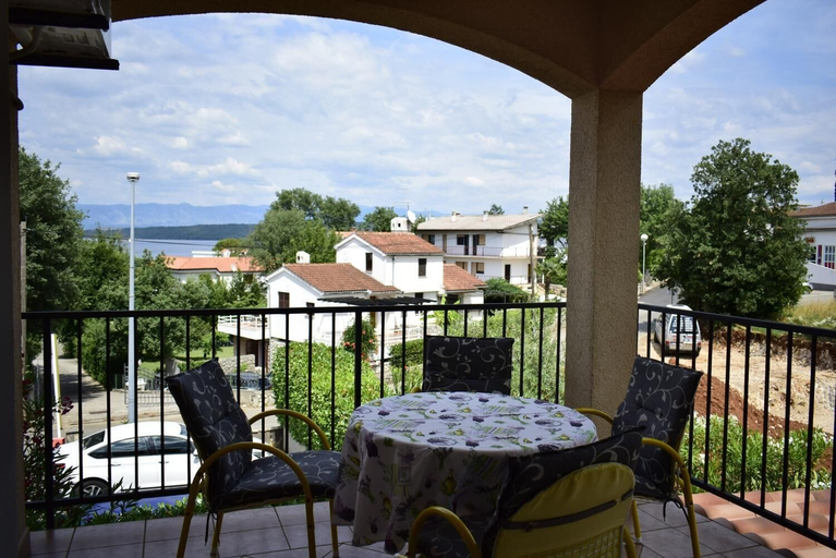 Others 5, Apartment Diana, Malinska-Dubašnica
