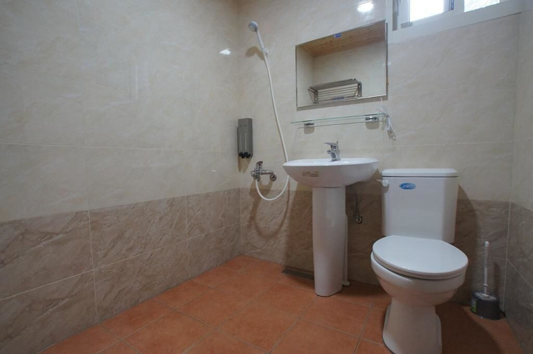 Bathroom 3, Hemerocallis Country House, Miaoli