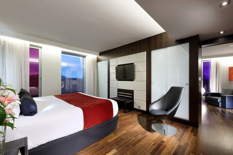 Bedroom 3, Eurostars Grand Central, München