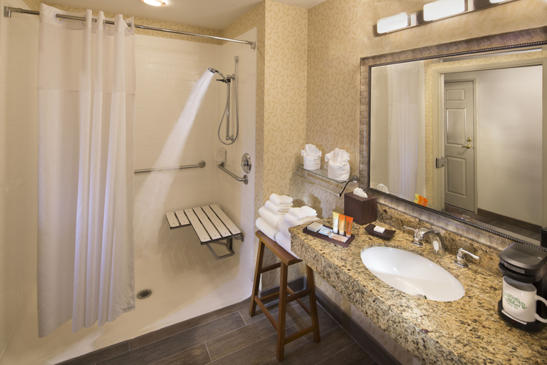 Bathroom 4, Granzella's Inn, Colusa
