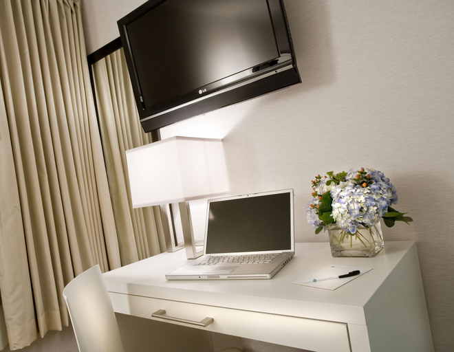 Others 5, El Gem Hotel - Chelsea, New York