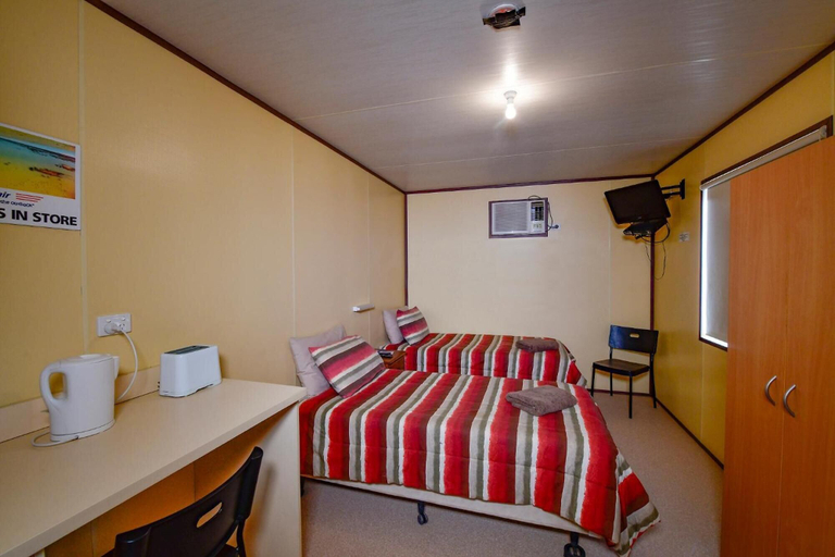 Bedroom 4, William Creek Camp Ground & Units, Unincorp. Far North