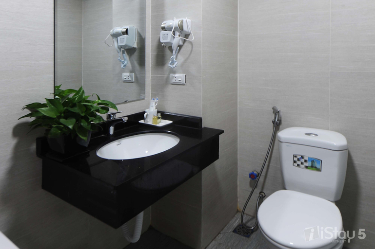 Bathroom 4, ISTAY Hotel Apartment 5, Từ Liêm