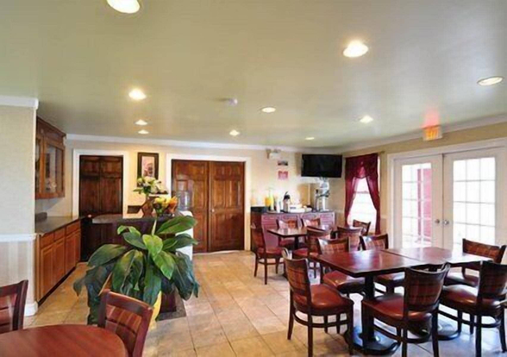 Food & Drinks 5, Econo Lodge Princess Anne, Somerset