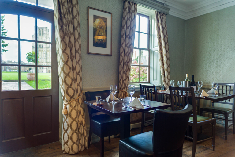 Food & Drinks 5, The Ancient Gatehouse Hotel, Somerset