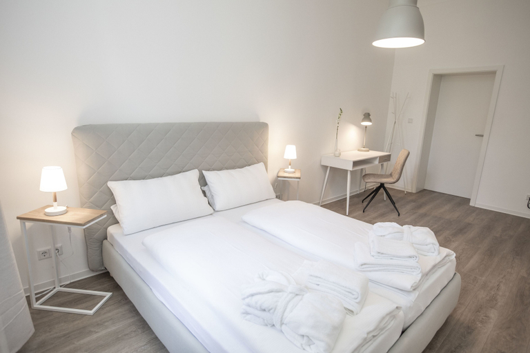 Bedroom 4, Zimmer FREI Boardinghouse, Flensburg