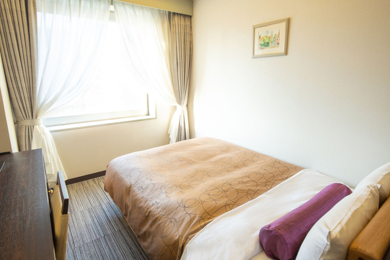 Bedroom 2, KKR Hotel Hakata, Fukuoka