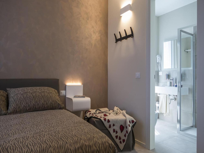 Bedroom 4, Buena Onda, Verona