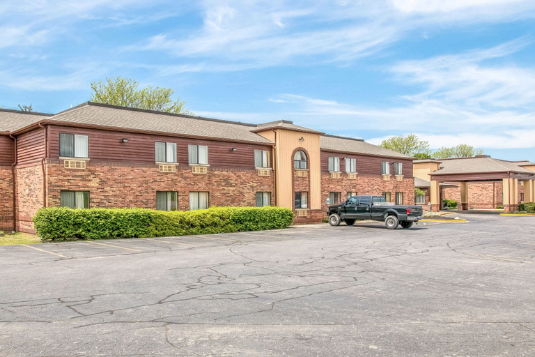 Exterior & Views 2, AmericInn by Wyndham Holland MI, Ottawa