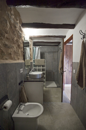 Bathroom 3, Mas de Leon, Castellón