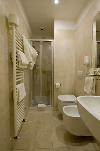 Bathroom 4, Hotel Aristeo Rimini S.R.L, Rimini