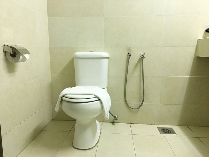 Bathroom 5, Tanjong Vista, Kuala Terengganu
