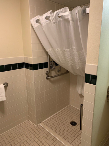 Bathroom 5, AmericInn by Wyndham Hampton, Franklin