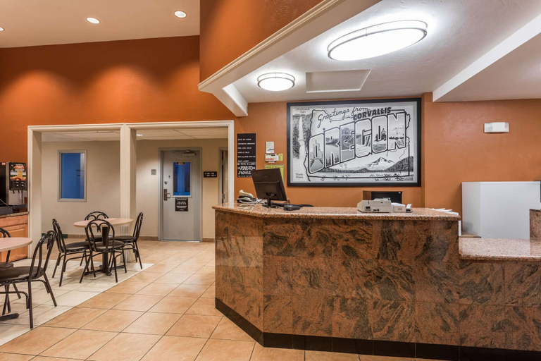 Others 5, Super 8 by Wyndham Corvallis, Benton