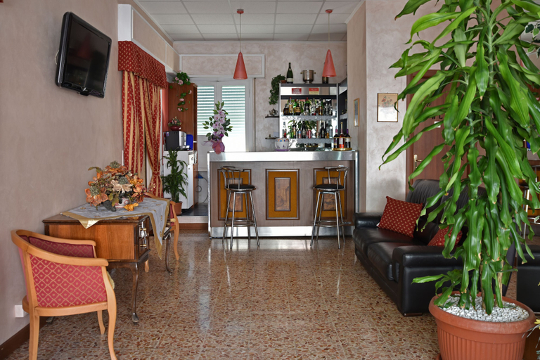 Others 5, Hotel Corso, Imperia