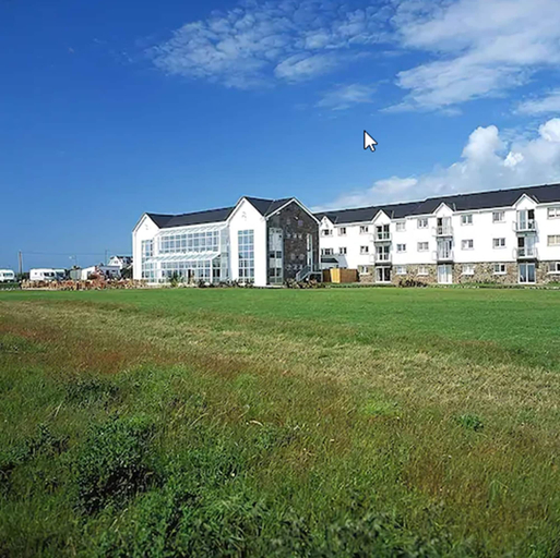 Exterior & Views 2, Quality Hotel and Leisure Center Youghal