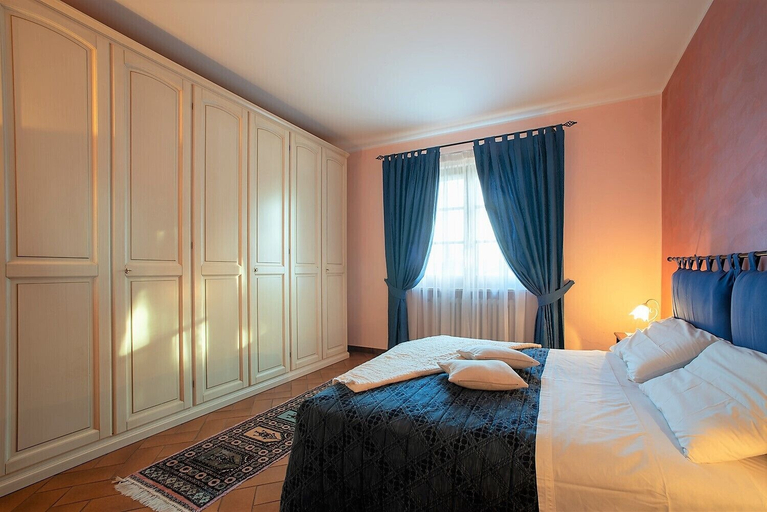 Bedroom 3, Villa Gambassi near San Gimignano, Florence