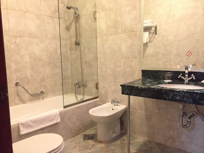 Bathroom 3, Chateau Deau Faraya, Kasrouane