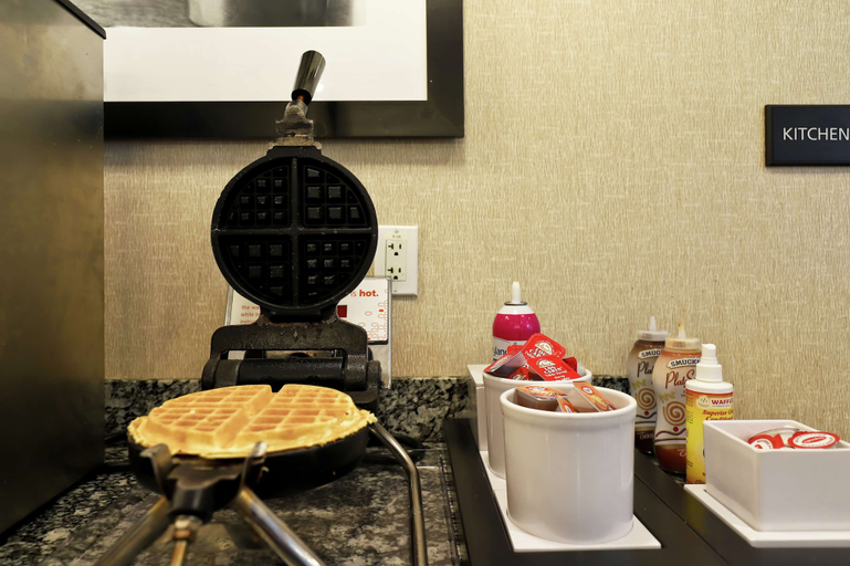 Food & Drinks 5, Hampton Inn by Hilton Chilliwack, Fraser Valley