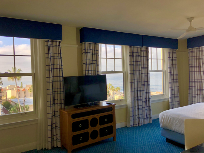Bedroom 3, Grande Colonial Hotel, San Diego