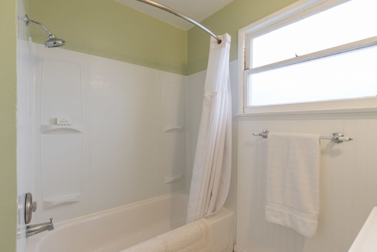 Bathroom 3, Ventura Beach Cottage, Ventura