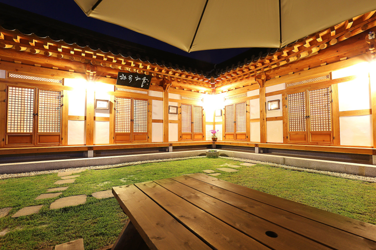 Others 2, Hanok Hyeyum, Jeonju