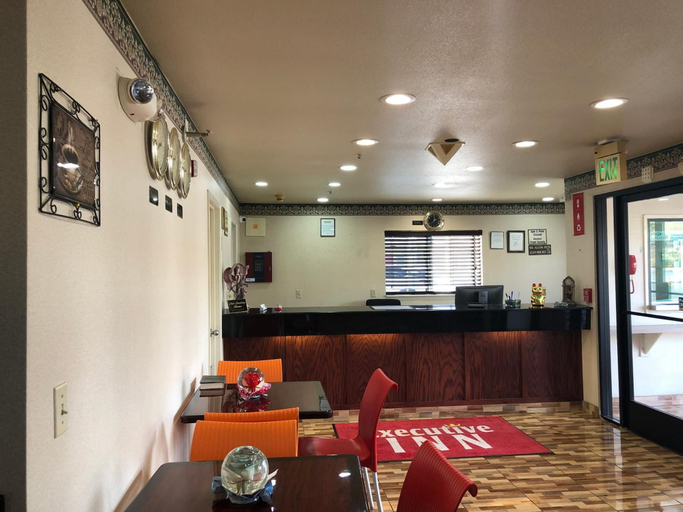 Others 5, Executive Inn, Stanislaus