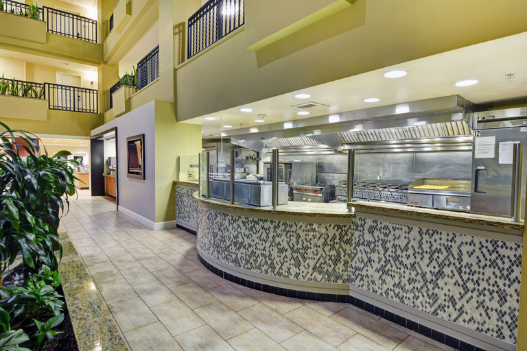 Food & Drinks 5, Embassy Suites by Hilton Valencia, Los Angeles