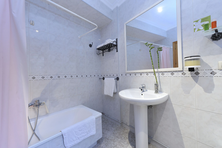 Bathroom 4, Miralmundo Alojamientos Rurales Ayna - HOSTAL RURAL, Albacete