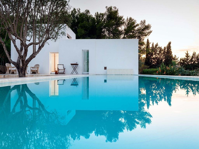 Outdoor pool 4, Villa dei Pini, Trapani