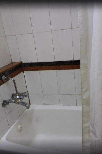 Bathroom, Comfort Inn President, Ahmadabad