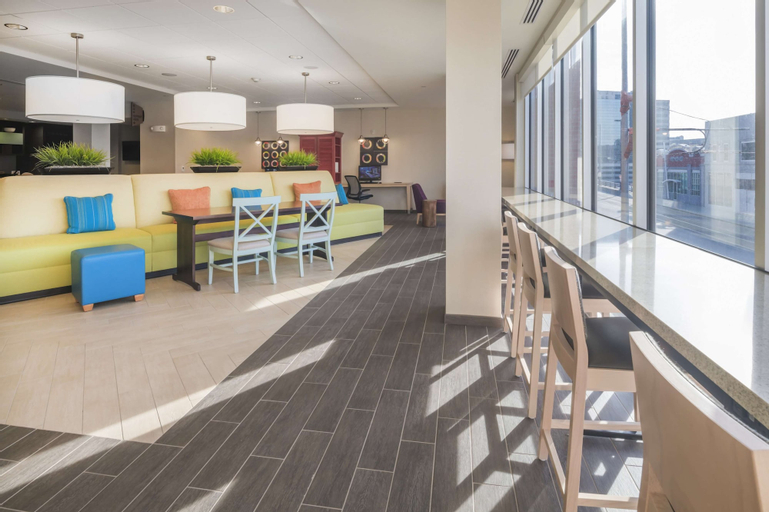 Public Area 2, Home2 Suites by Hilton Kansas City Downtown, Jackson