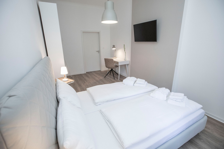 Bedroom 3, Zimmer FREI Boardinghouse, Flensburg