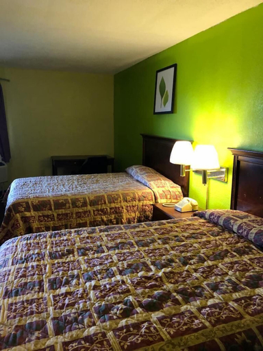 Bedroom 3, Travel Inn Motel, Hartford