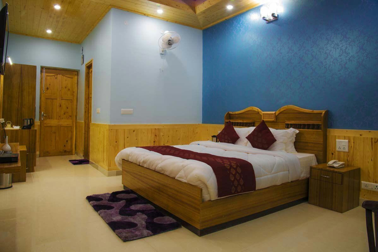 Bedroom 2, Mountain View Resort, Solan